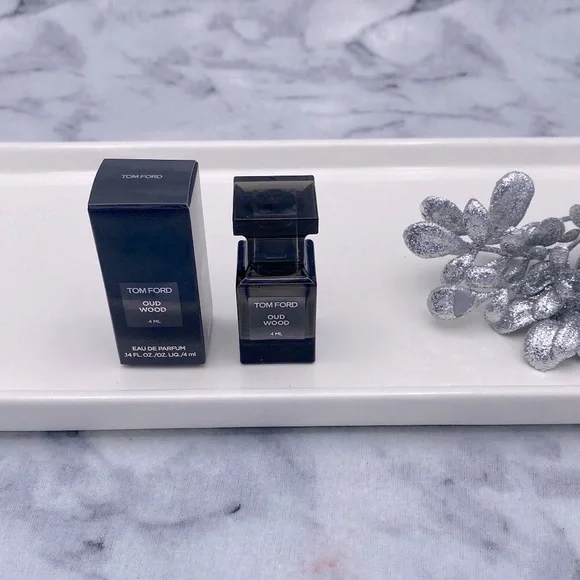 TOM FORD Oud Wood EDP,Earthy Woody Oud Sandalwood-Mini 4ml,0.14oz-BOXED-NEW - Picture 2 of 13